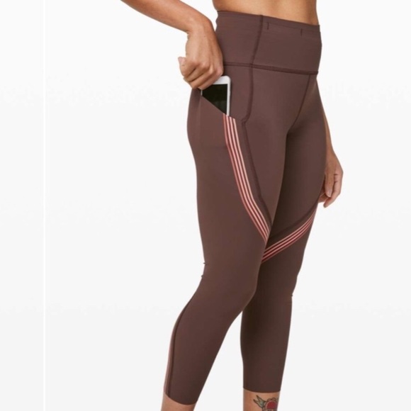10.Lululemon Speed Limit Crop 23" Cherry Cola - Picture 1 of 16
